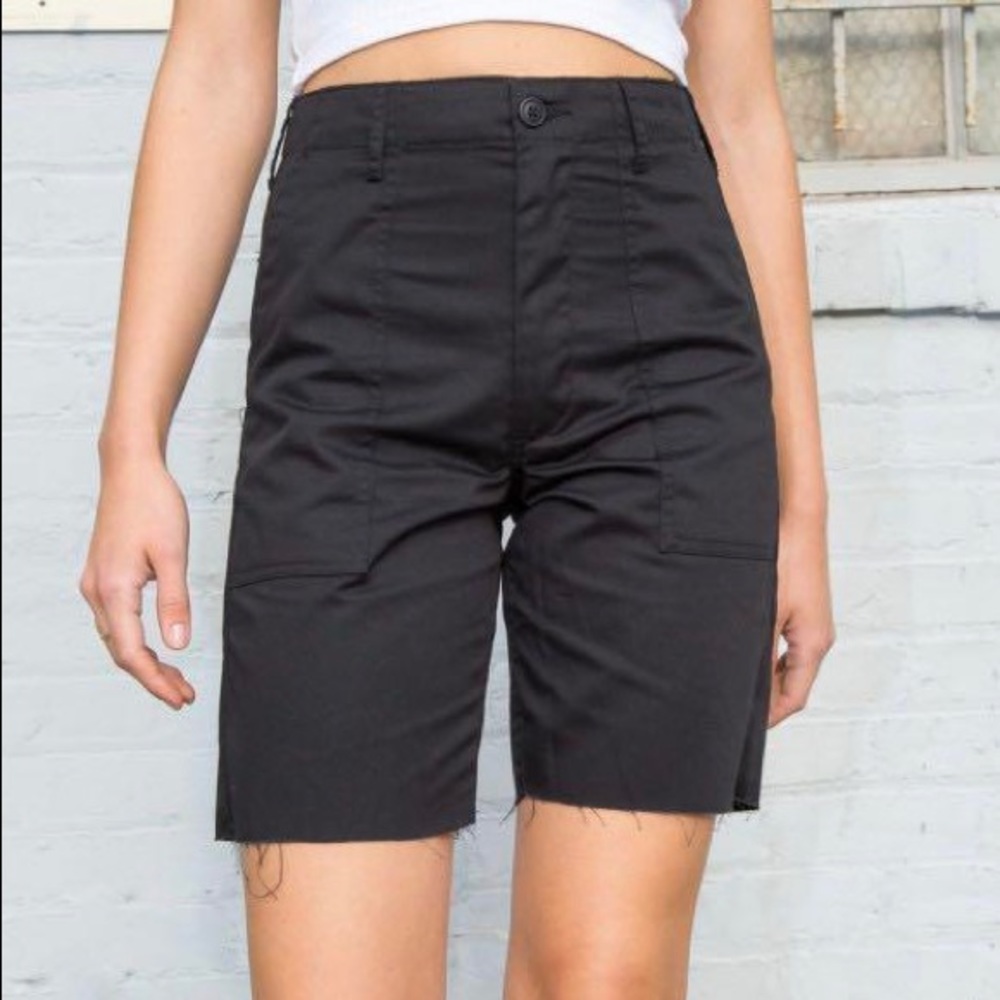 Brandy Melville Black Kim Cargo Skater Shorts S/M